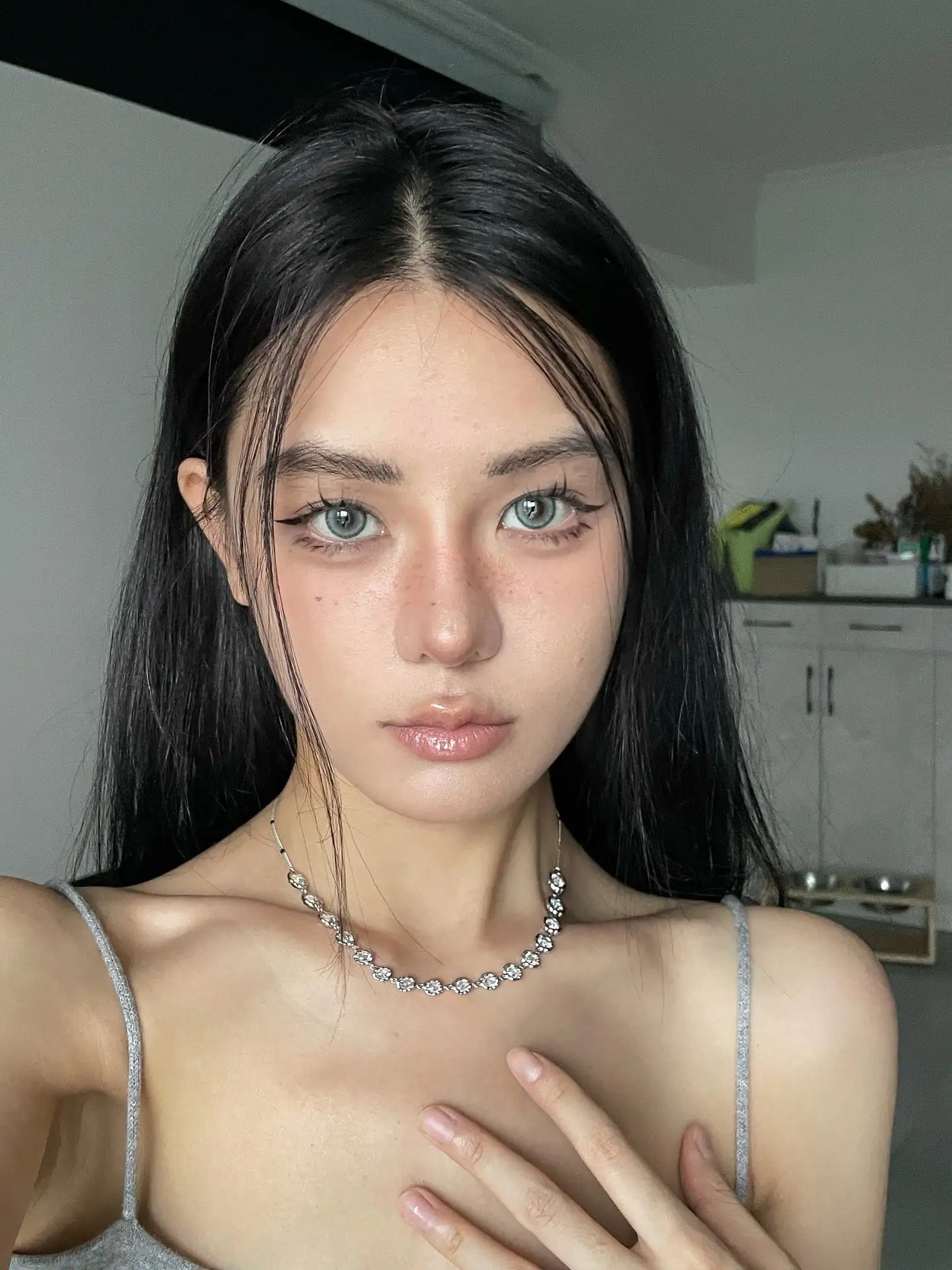 SALE 14.5 Con4U【日抛】 澄澈海蓝色叠加雾蒙蒙灰色调 高冷混血感冰美人